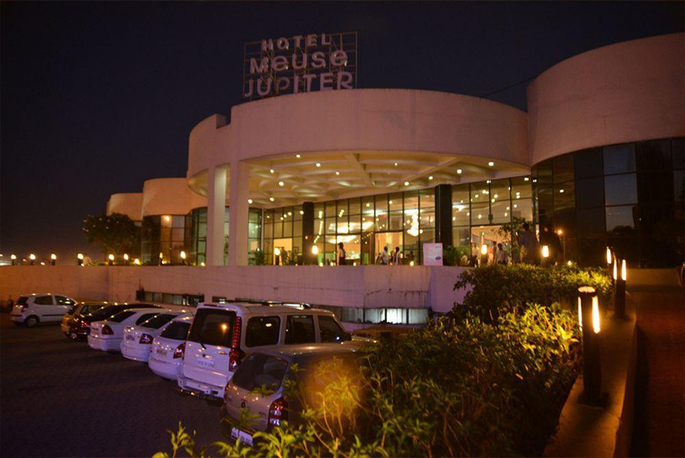 Meuse Jupiter Business And Luxury Hotel Nášik Exteriér fotografie