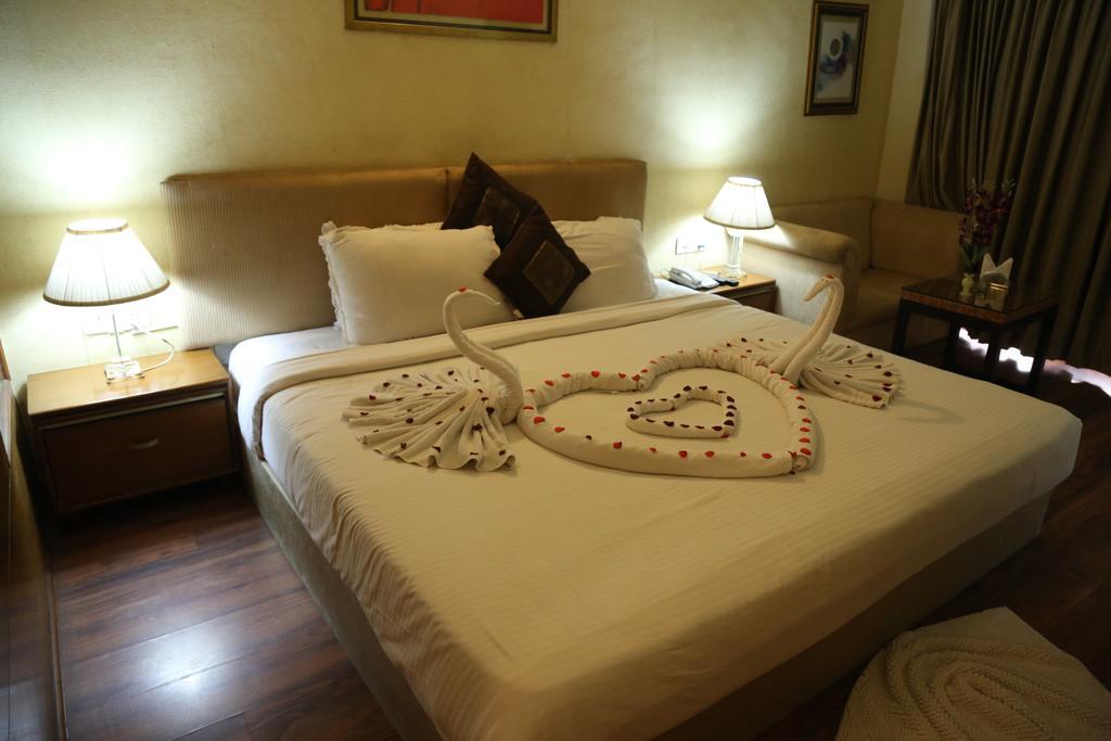 Meuse Jupiter Business And Luxury Hotel Nášik Pokoj fotografie